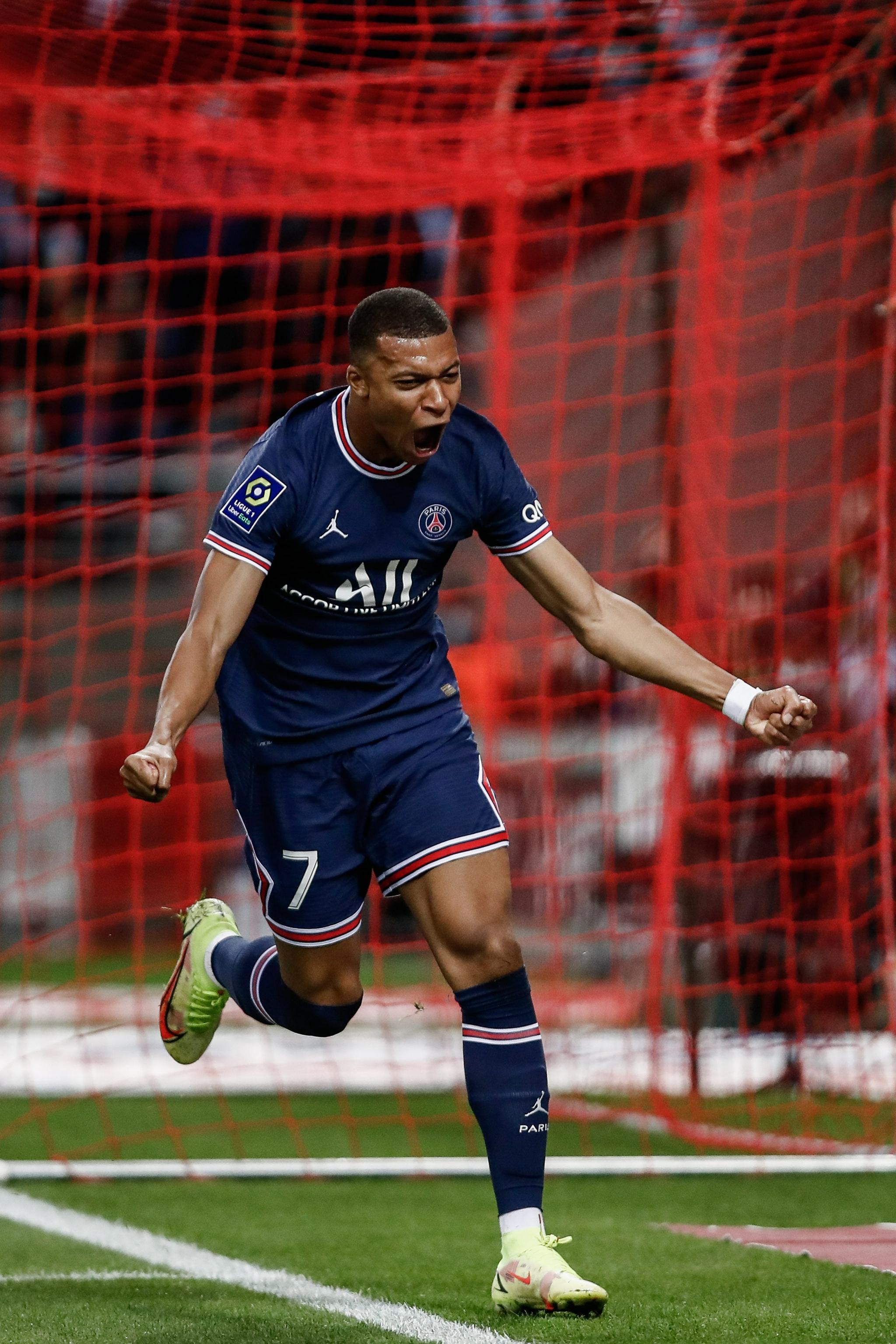 NBA杯战报：瓦塞尔35分，穆雷空砍37分，马刺139-136掘金（NBA杯速报：瓦塞尔轰35分，穆雷空砍37分，马刺139-136险胜掘金）