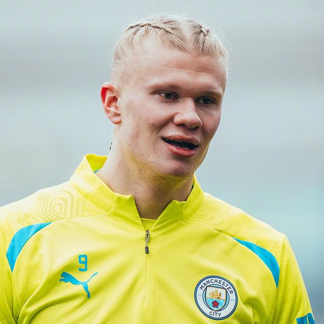 世体：梅西在进入诺坎普前没联系巴萨的任何人请求许可（世体：梅西进诺坎普前未与巴萨任何人沟通获取许可）