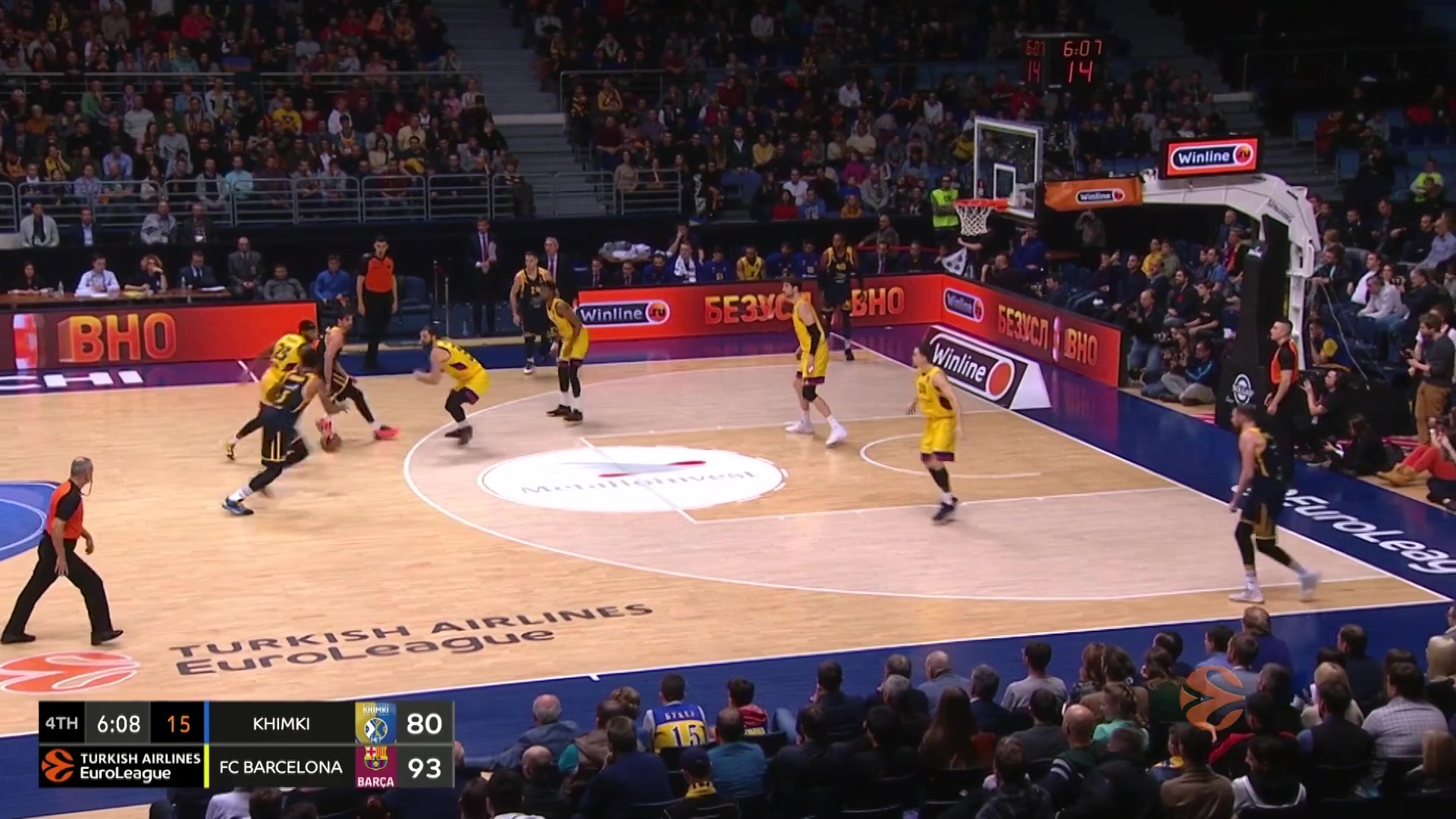 詹姆斯空砍准三双，15篮板大幅刷新个人赛季新高（詹姆斯准三双难救主，15篮板刷新本季个人新高）