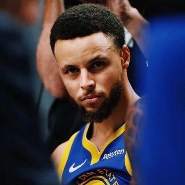 高诗岩：山东国内球员都该反思自己，精气神找回来才能谈战术（高诗岩：山东本土球员应先反省，重振精神后再谈战术）