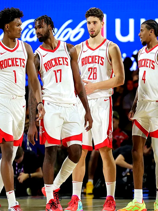 越打越稳定！张陈治锋7中4拿到10分9板3助 拼下3前场板（状态渐入佳境！张陈治锋7投4中拿下10分9篮板3助攻，抢下3个前场篮板）