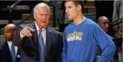 官方：德甲、德乙球场内的记分牌和屏幕将显示实际补时时间（官宣：德甲、德乙球场记分牌与大屏将同步显示实际补时时间）