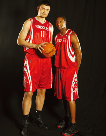 央视评选2025年国际十大体育新闻：巴黎首夺欧冠位列第四（央视公布2025年国际体坛十大新闻：巴黎首次捧欧冠居第4）