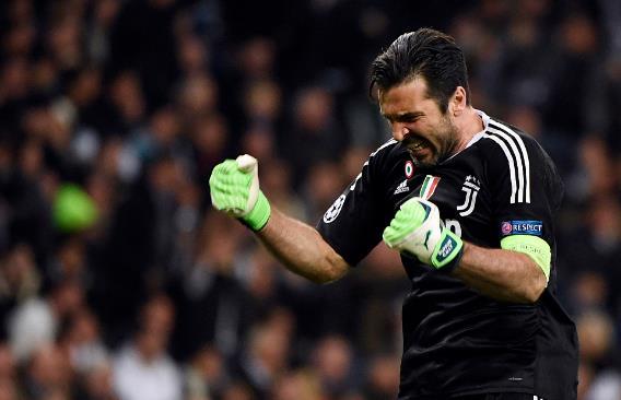 罗马因密集赛程和阵容缺人面临严峻挑战，加斯佩里尼需在压力下维持竞争力。（赛程密集又减员，罗马承压前行，加斯佩里尼力保竞争力）