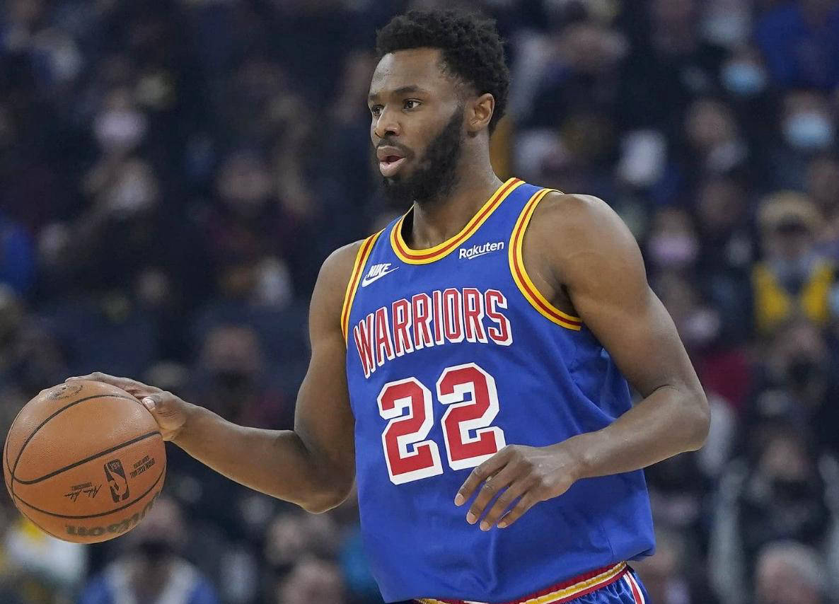 黄蜂主帅谈三球何时解除时间限制：看背靠背比赛后的恢复情况（黄蜂主帅：三球出场时间何时放开取决于背靠背赛后恢复）